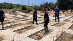  يافا: لجنة اكرام الميت تُنظم معسكراً لتنظيف وصيانة مقبرة طاسو